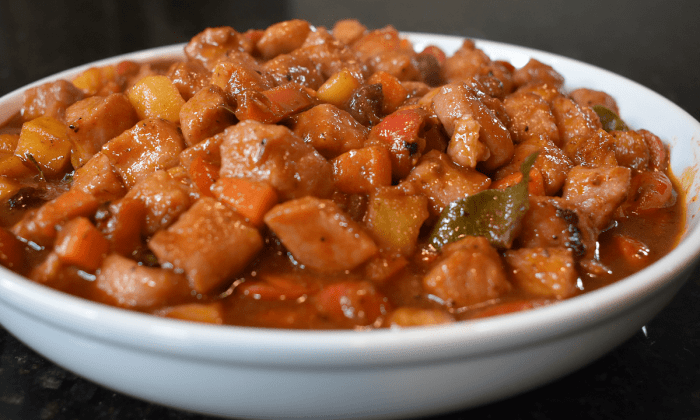 How to cook pork menudo kapampangan style